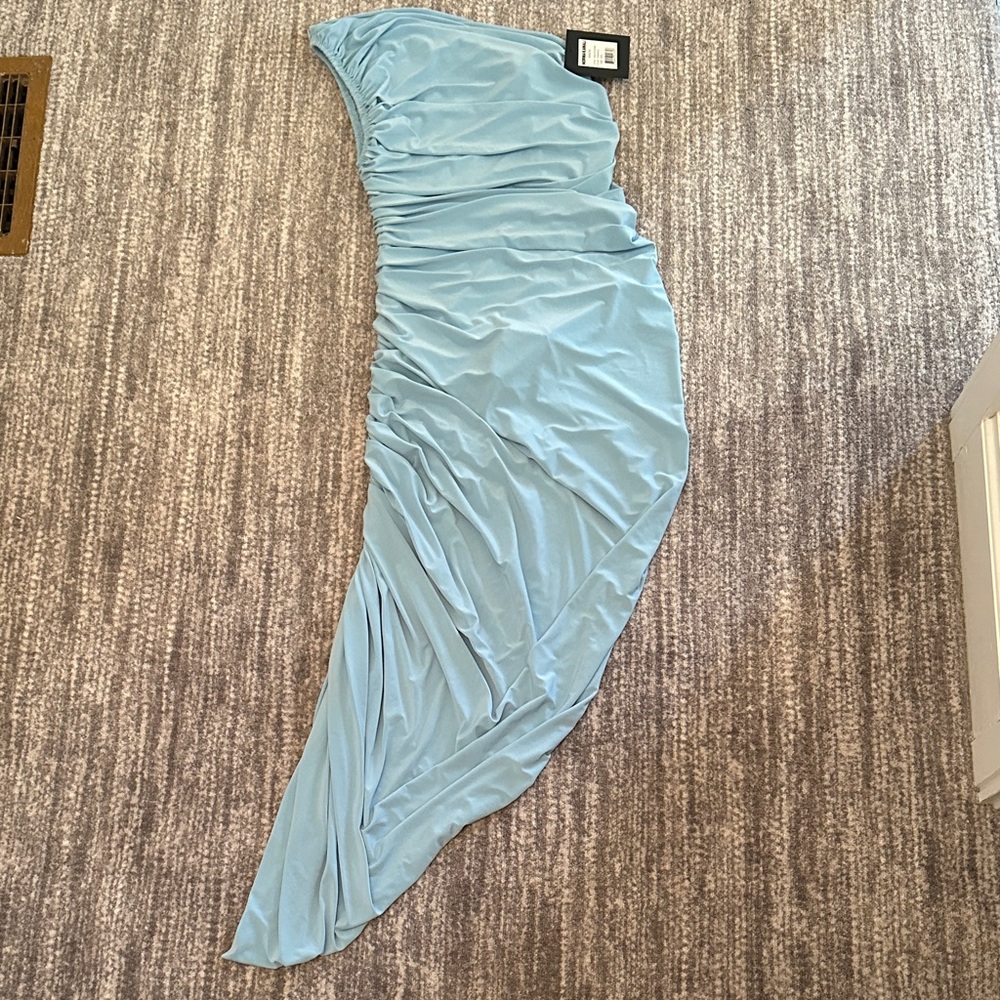 NWT Norma Kamali Diana Dress Midi Knee Length Powder Blue - Picture 2 of 6